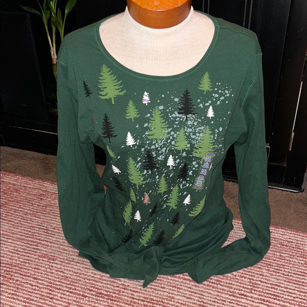 Old Navy Green Forest Tree Print Long Sleeve Tee